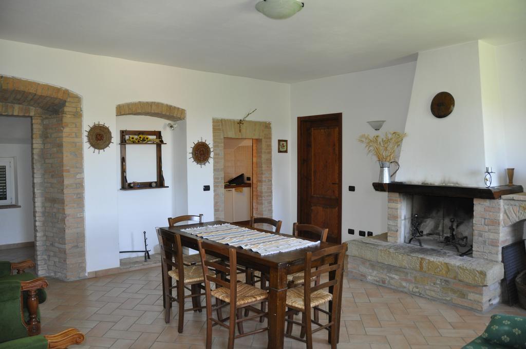 Villa Fattoria Di Rigone Coltavolino Zimmer foto